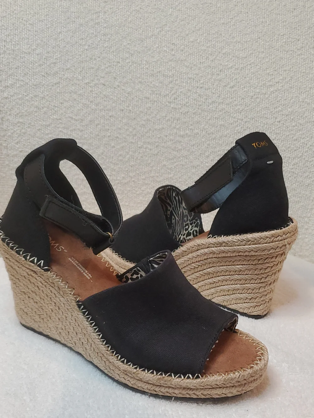 TOMS Marisol Black Canvas Espadrille Wedge Sandals Size 7.5 Comfort